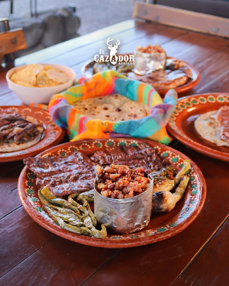 Especialidad de carne asada de El Cazador